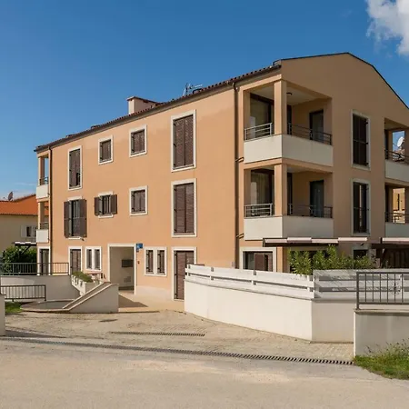 Carpe Diem Apartman Premantura